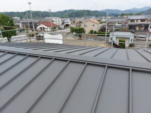 藤枝市にて、屋根リフォーム工事を致しました。