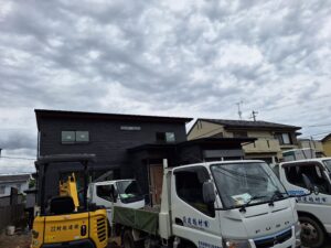 焼津市にて新築住宅　屋根・樋工事施工致しました。