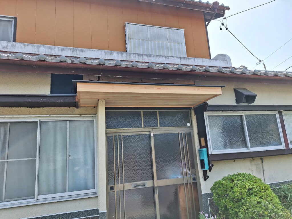ご近所宅　市内リフォーム補助金を利用して、改修工事。