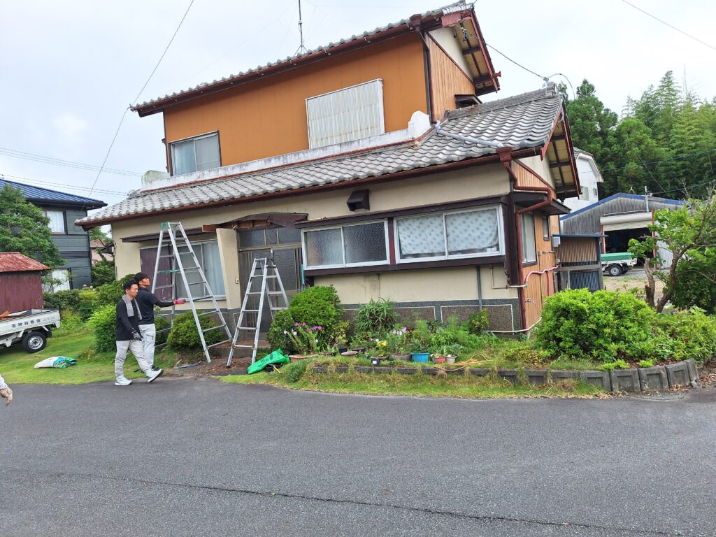 ご近所宅　市内リフォーム補助金を利用して、改修工事。