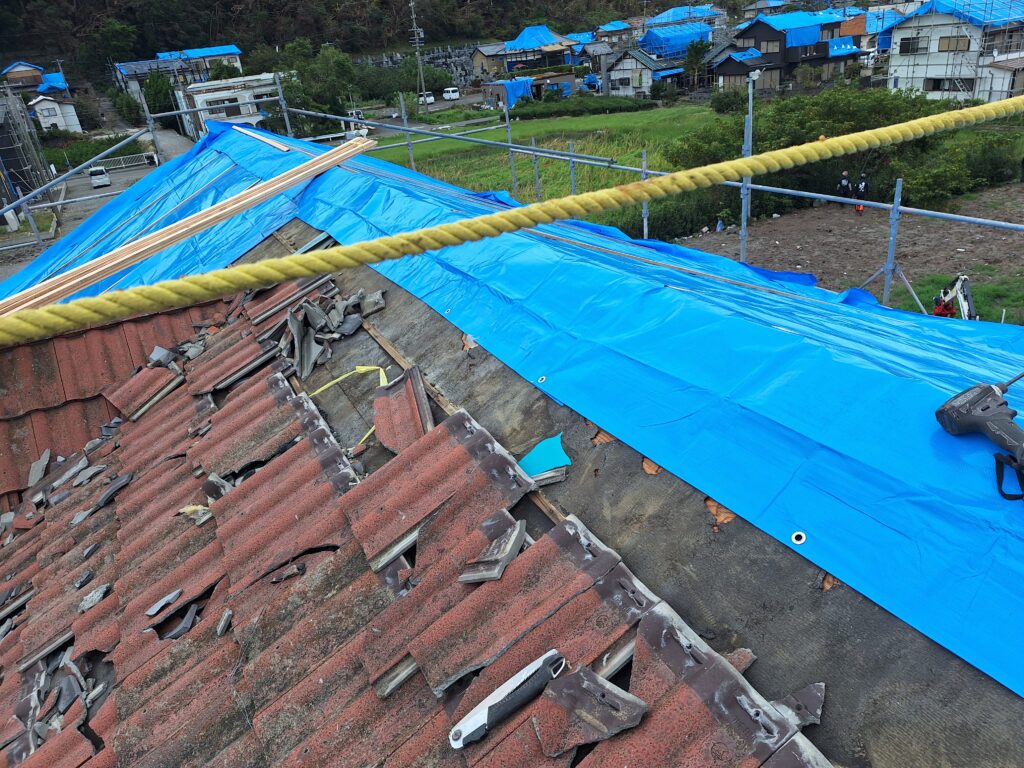 牧之原市細江地区　竜巻被害復旧作業④