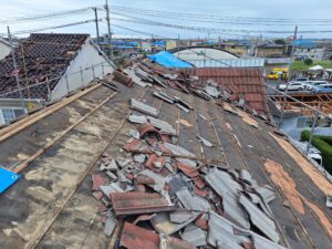 牧之原市細江地区　竜巻被害復旧作業④