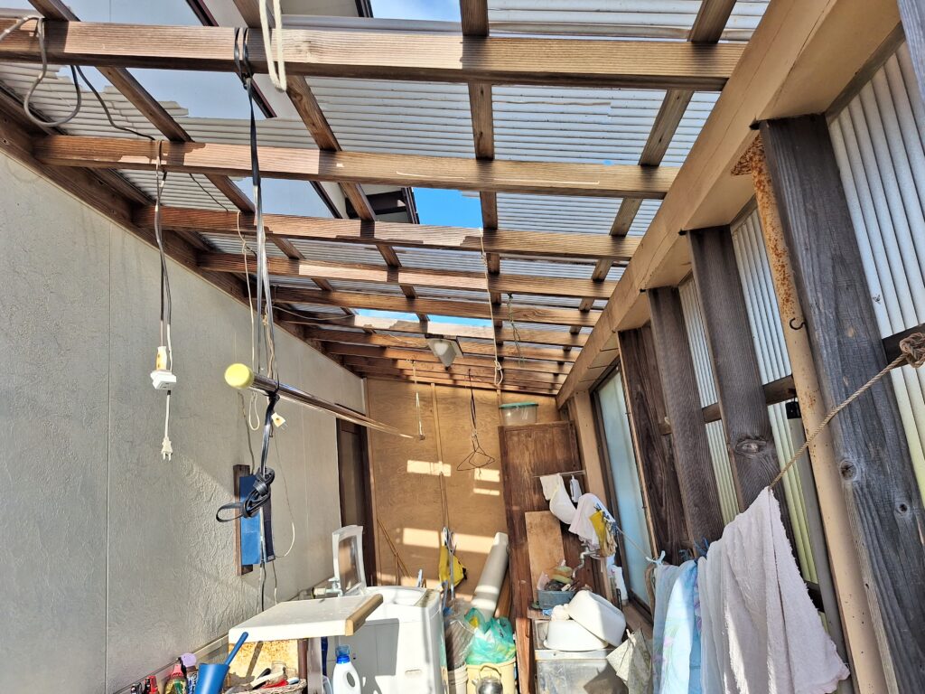 御前崎市白羽地区　竜巻被害復旧作業①