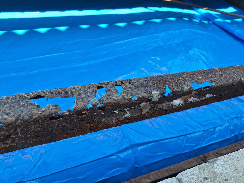 掛川市　スレート屋根のズレ