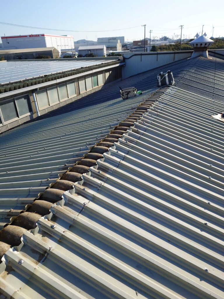 掛川市　スレート屋根のズレ