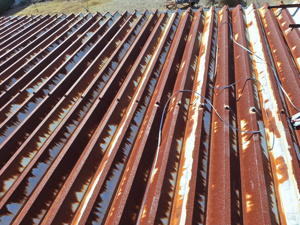 牧之原市　車庫屋根折板カバールーフ