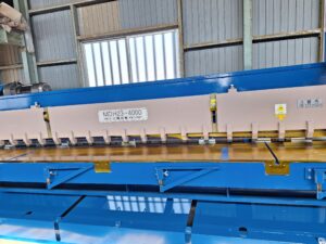 新しい機械が搬入されました。