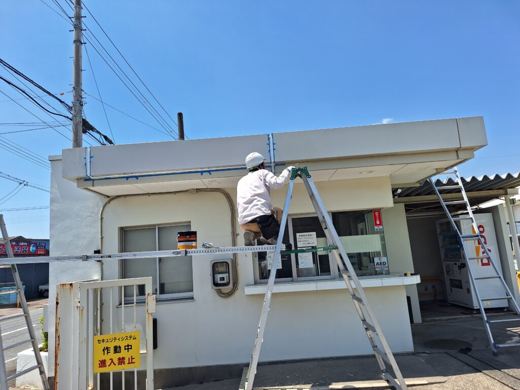 袋井市　工場守衛室パネル取替工事